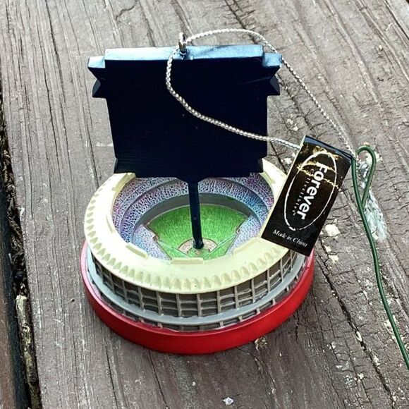 Busch Stadium Final Season 1966-2005 St. Louis Cardinals Forever Ornament - Picture 2 of 3